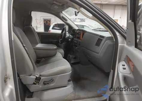 2006 Dodge Ram 1500 Slt/Trx4 Off Road/Sport z USA, uszkodzony, nr VIN 1D7HU16236J166768